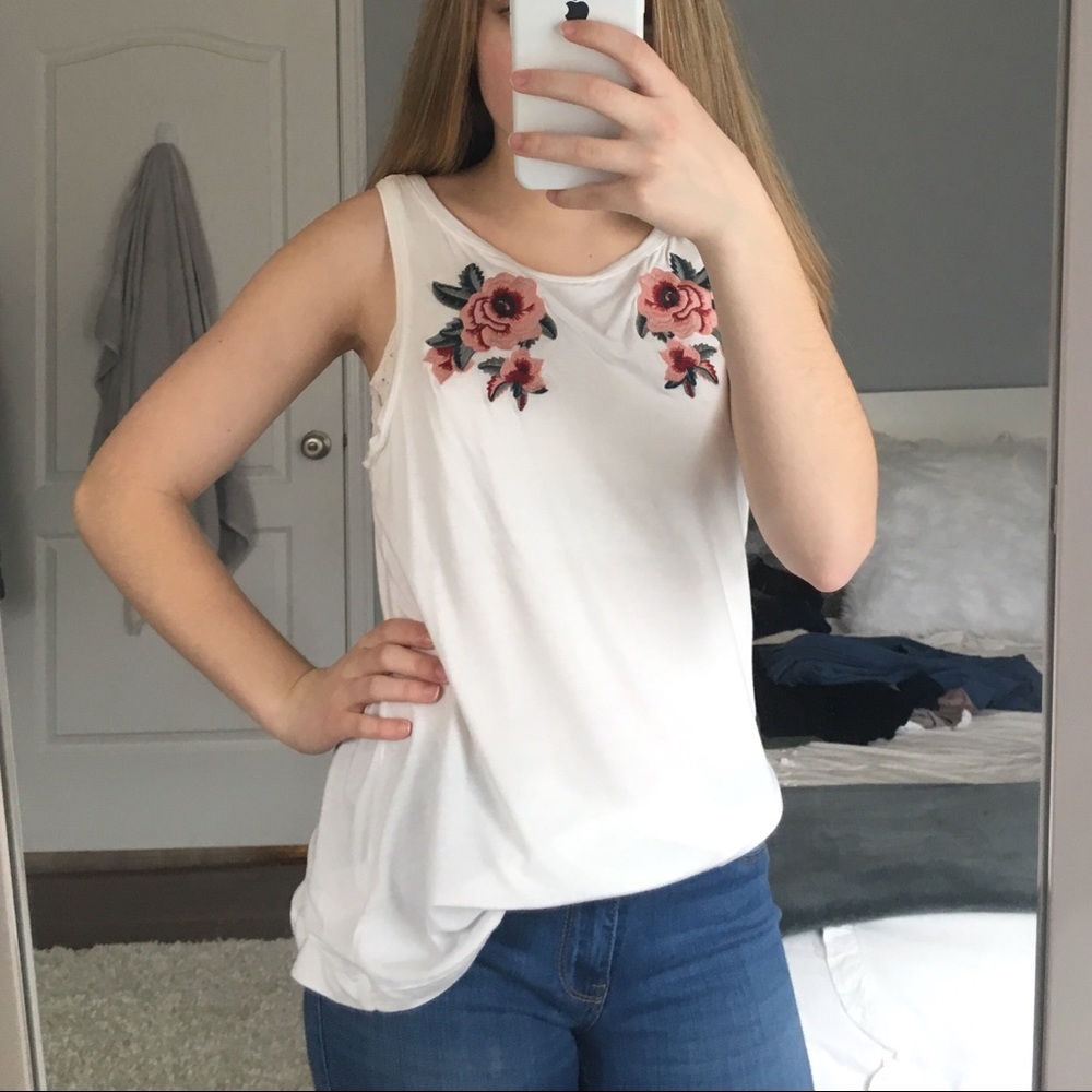 FLORAL EMBROIDERED TANK TOP